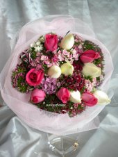 AHR1465 - Pink & white roses AHR1465 - Pink & white roses