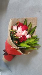 AHB9672 - Red & pink roses AHB9672 - Red & pink roses