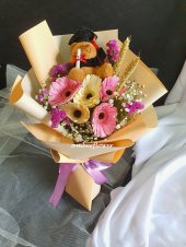 AHB9444 - Gerberas & soft toys AHB9444 - Gerberas & soft toys