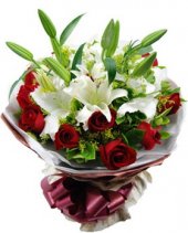 AHM557- Red roses & lilies AHM557- Red roses & lilies