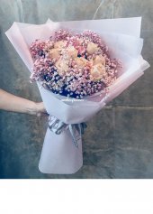 AHB9565 - 9 champagne roses & baby breath AHB9565 - 9 champagne roses & baby breath